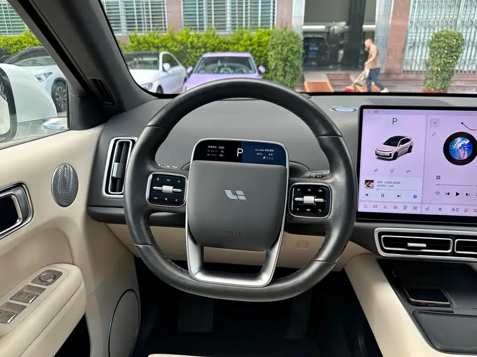Li Auto Ideal L6