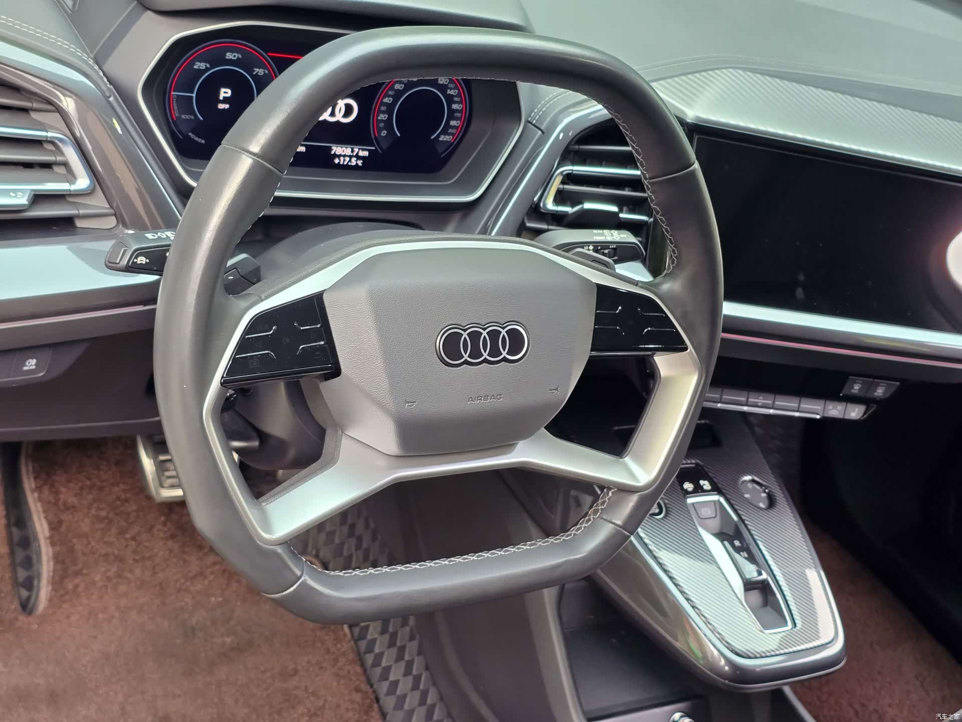 Audi Q4 e-tron, 2023 9