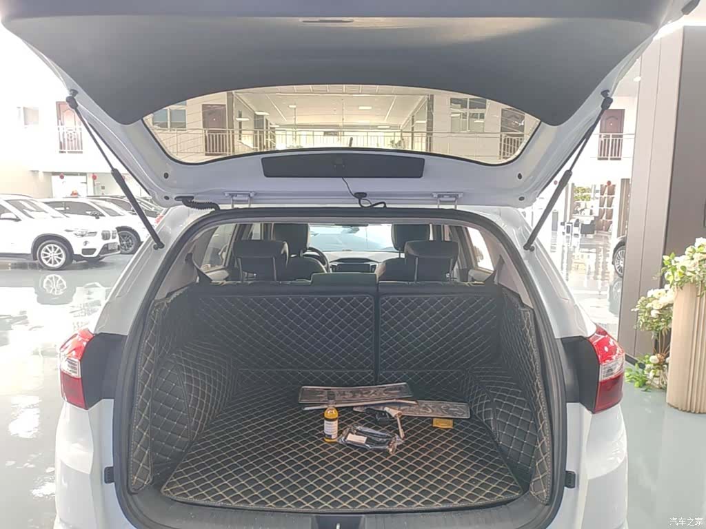 Hyundai ix25, 2015 15