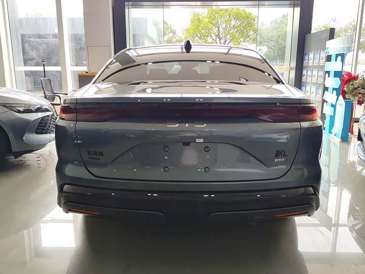 BYD Han L 2025 DM-i 200KM ji guang lei da Flagship