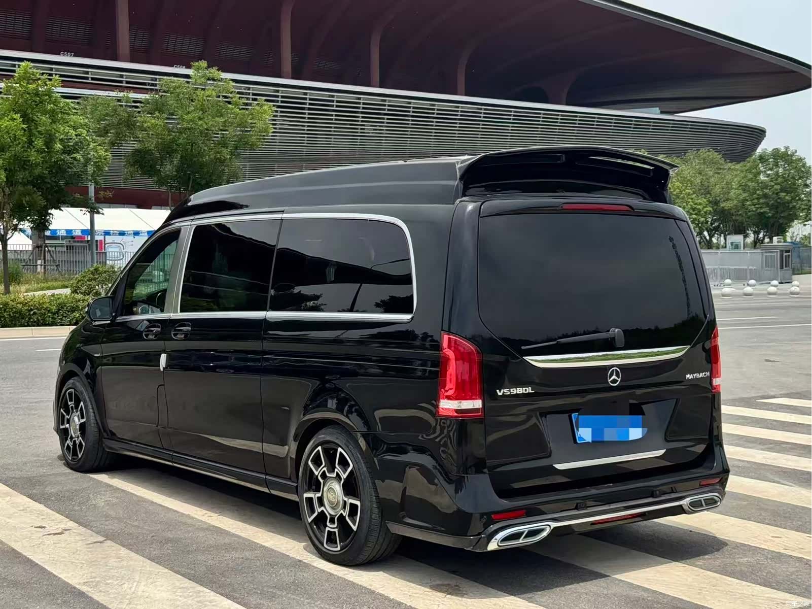 Mercedes-Benz V-Class, 2020 9