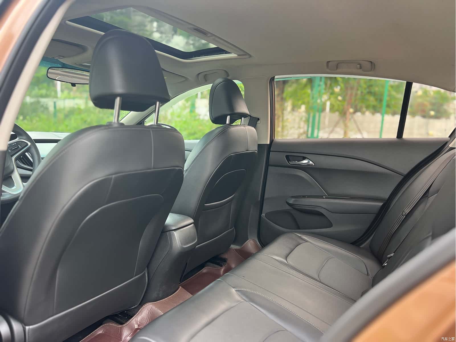 Chevrolet 320, 2018 6