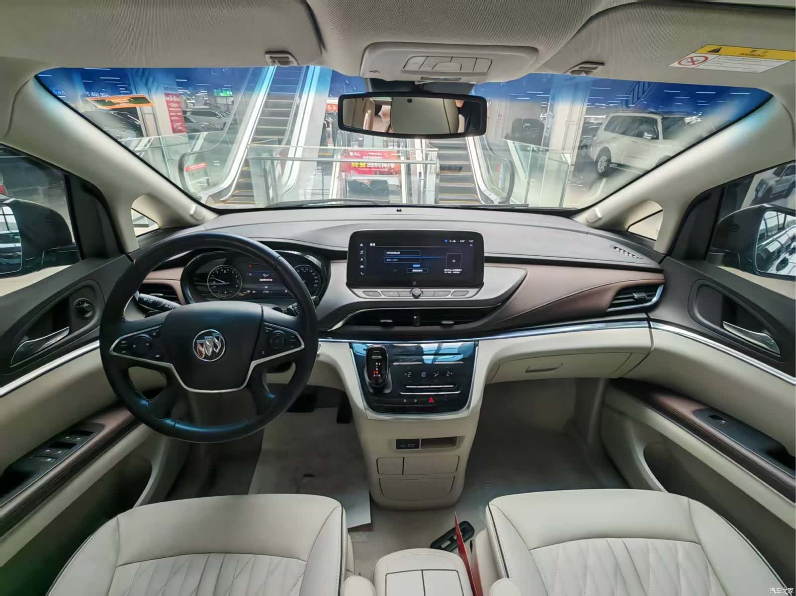 Buick GL8, 2022 9