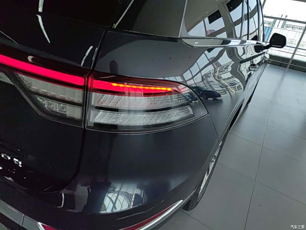 Lincoln Aviator, 2021 8