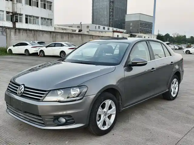 Volkswagen Bora 2013 — купить из Китая под заказ