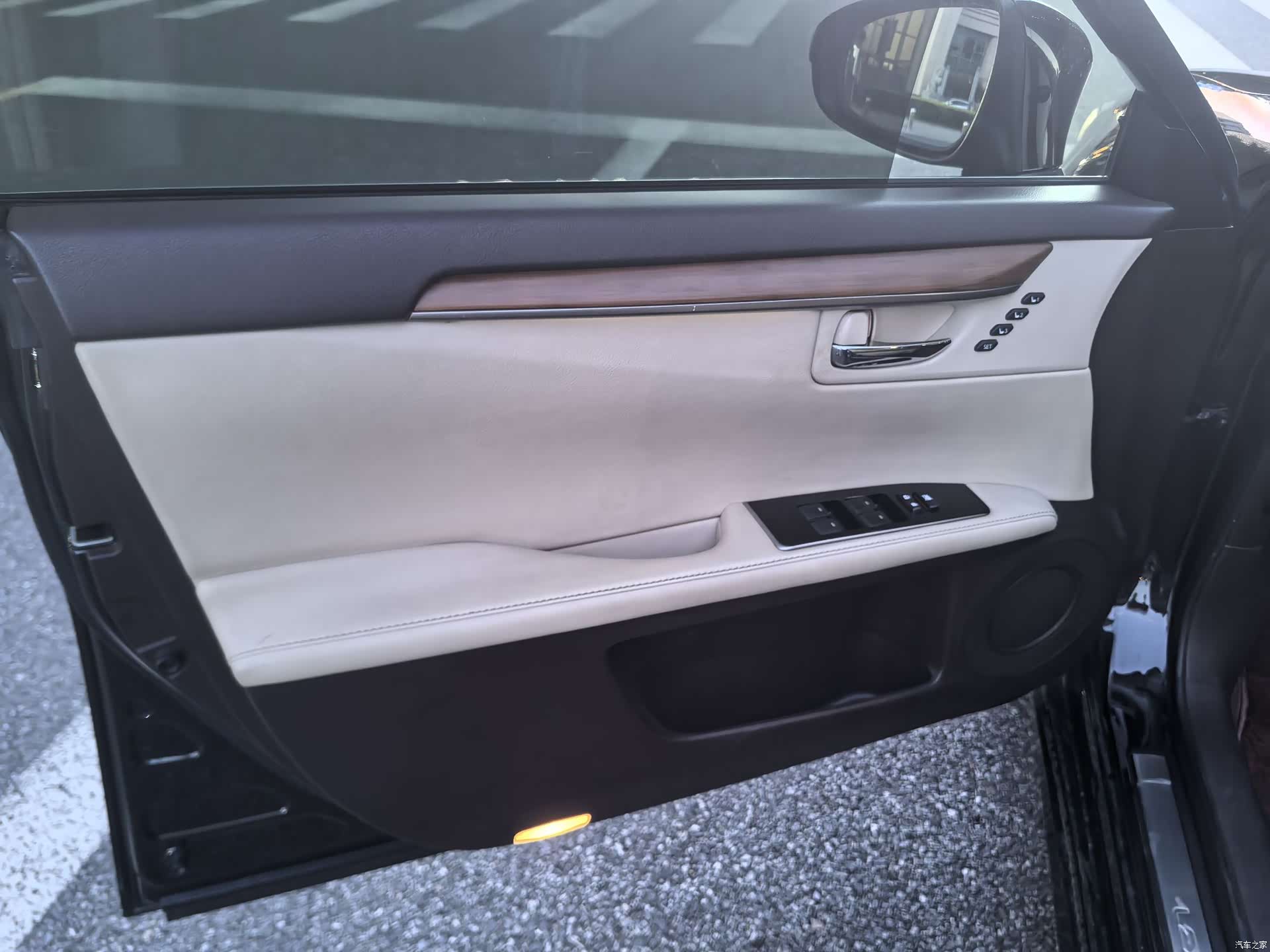Lexus ES, 2015 24