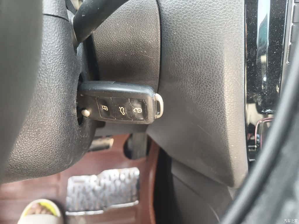 Volkswagen Sagitar, 2016 12