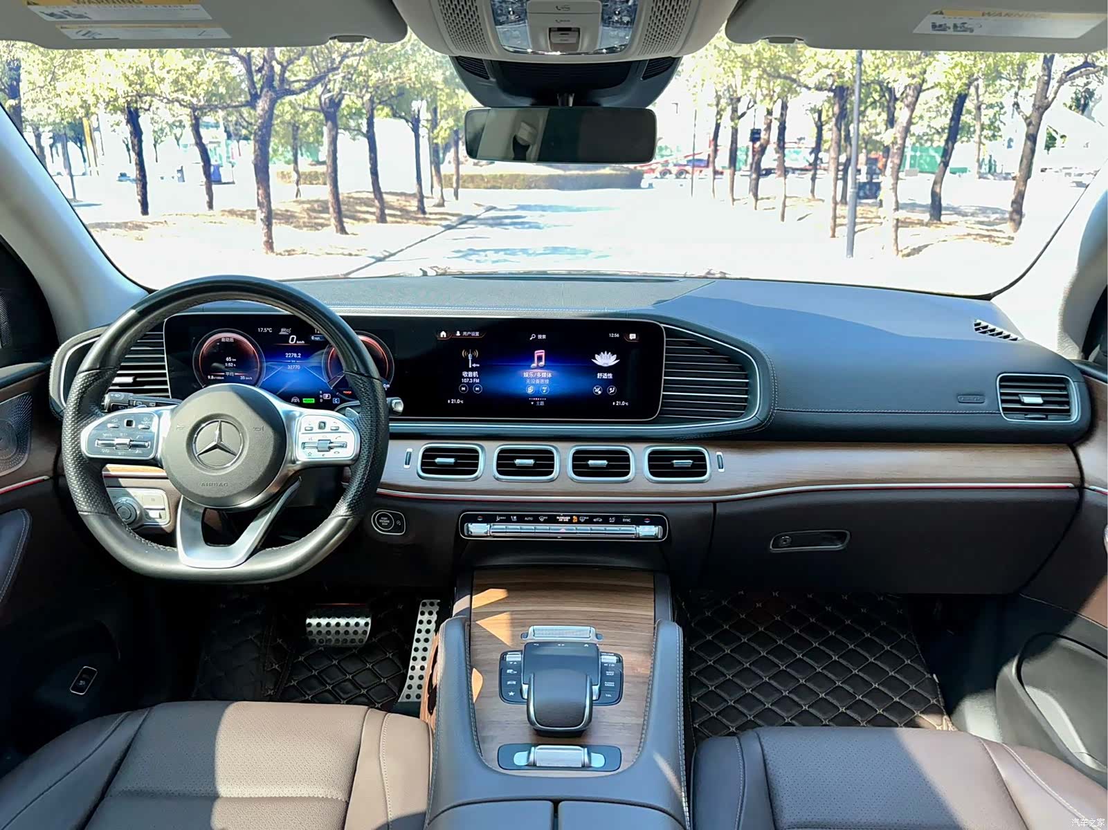 Mercedes-Benz GLS, 2024 20