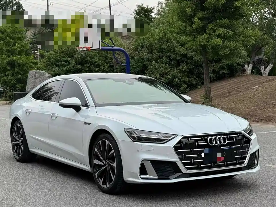 Audi A7L