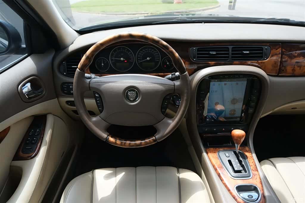 Jaguar S-TYPE, 2006 16