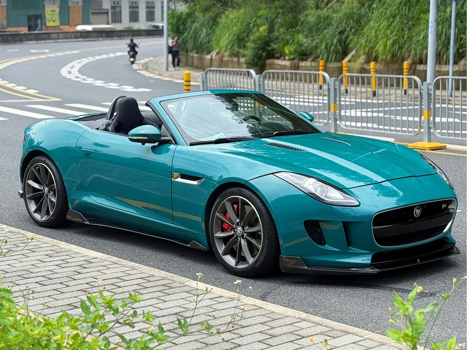 Jaguar F-TYPE, 2014 3