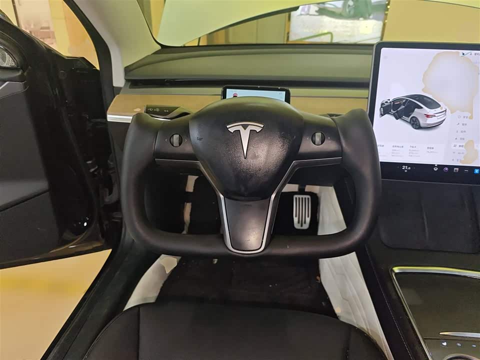 Tesla Model 3 Tesla Model 3