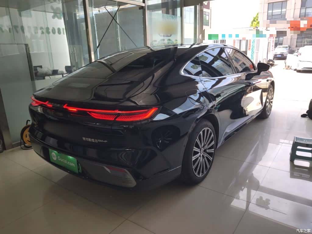Geely 8, 2025 7