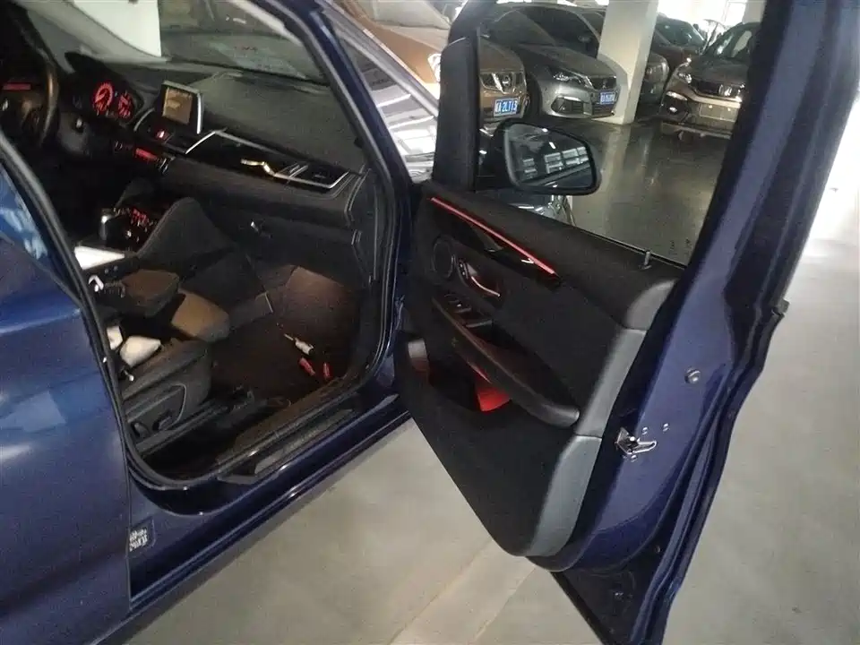 BMW 2 series station wagon