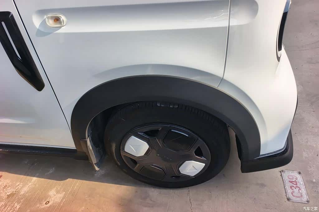 Geely Panda, 2025 6