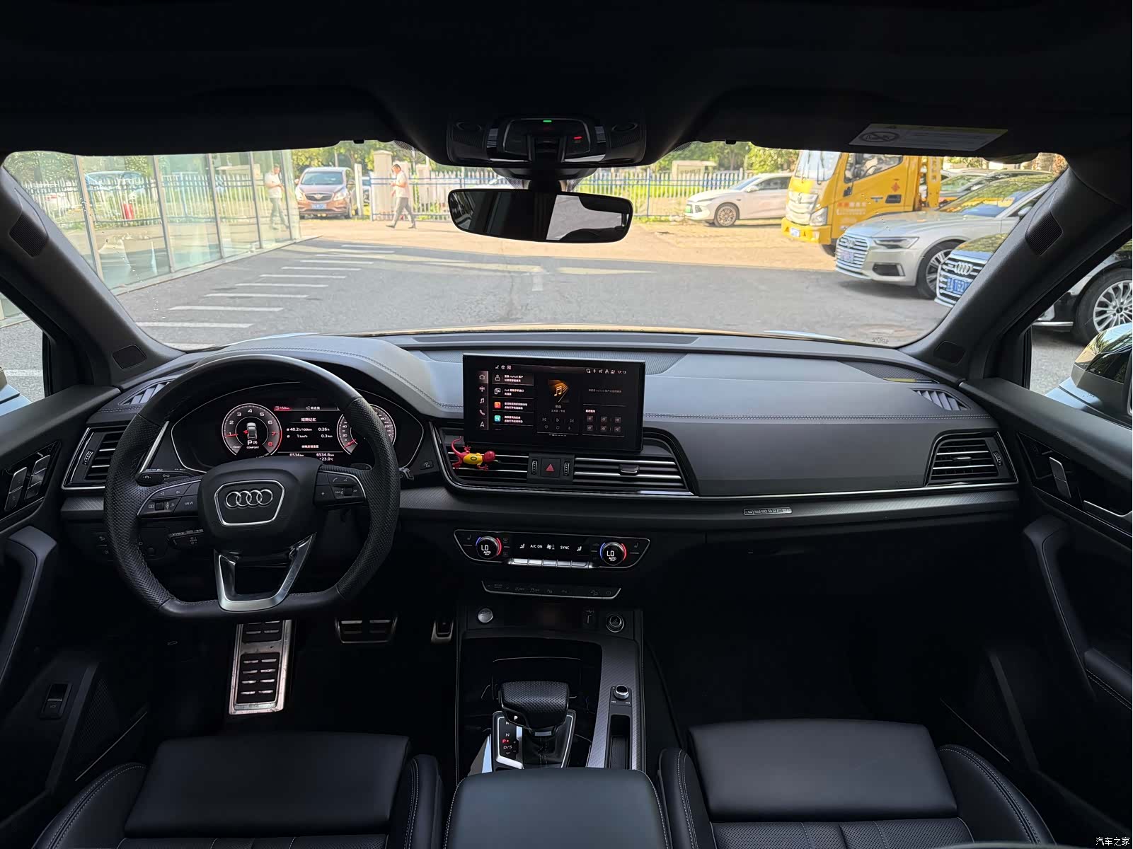 Audi Q5L, 2025 6