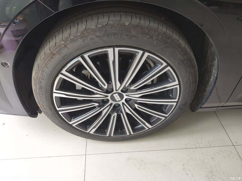Geely 8, 2025 23