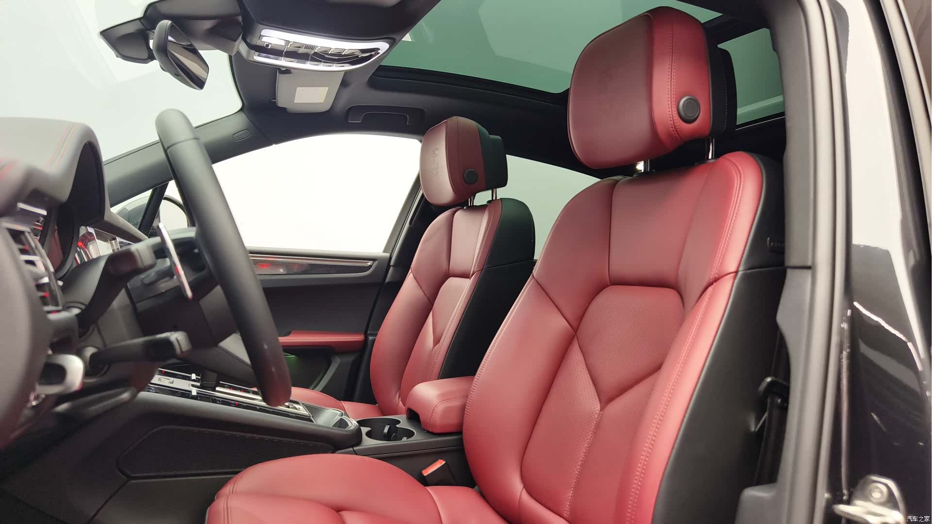 Porsche Macan, 2024 15