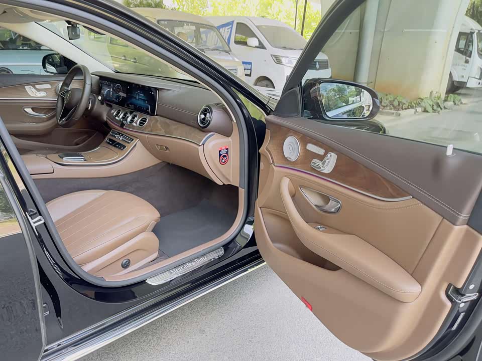 Mercedes-Benz E-class Mercedes-Benz E-class