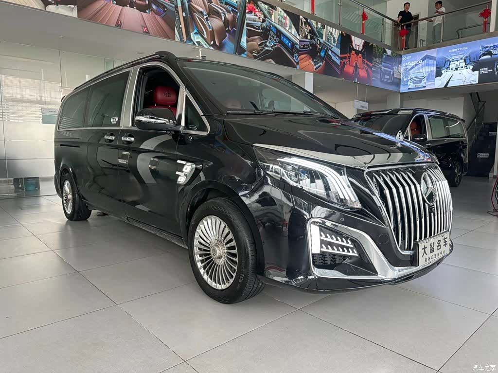 Mercedes-Benz 7, 2023 2