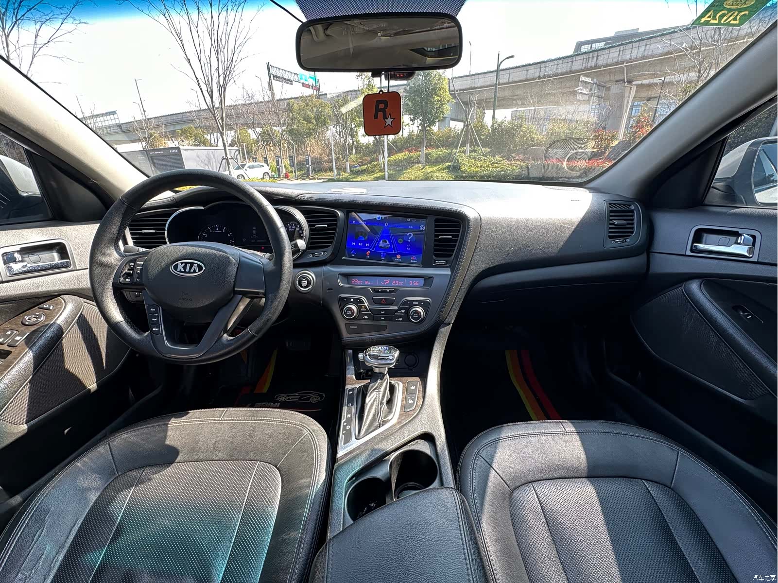 Kia K5, 2012 8