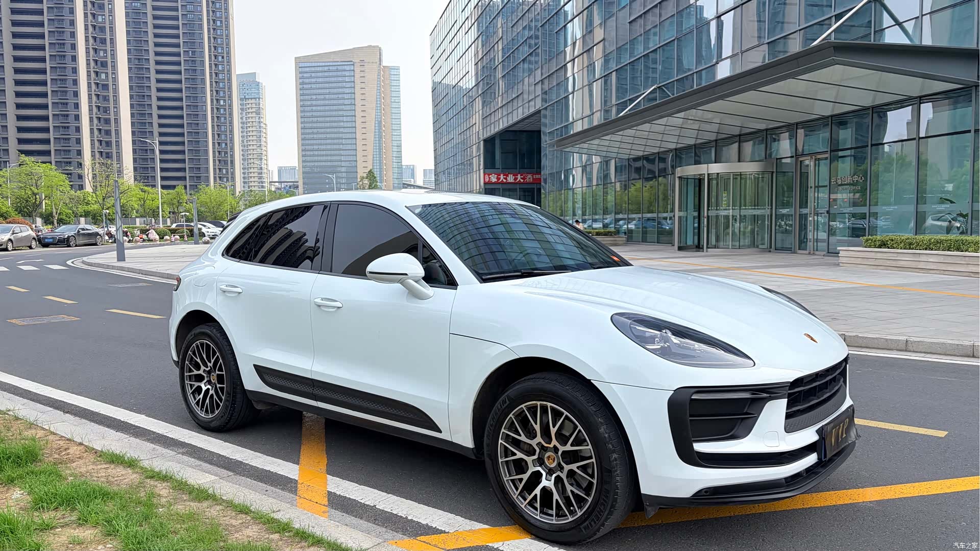 Porsche Macan, 2023 3