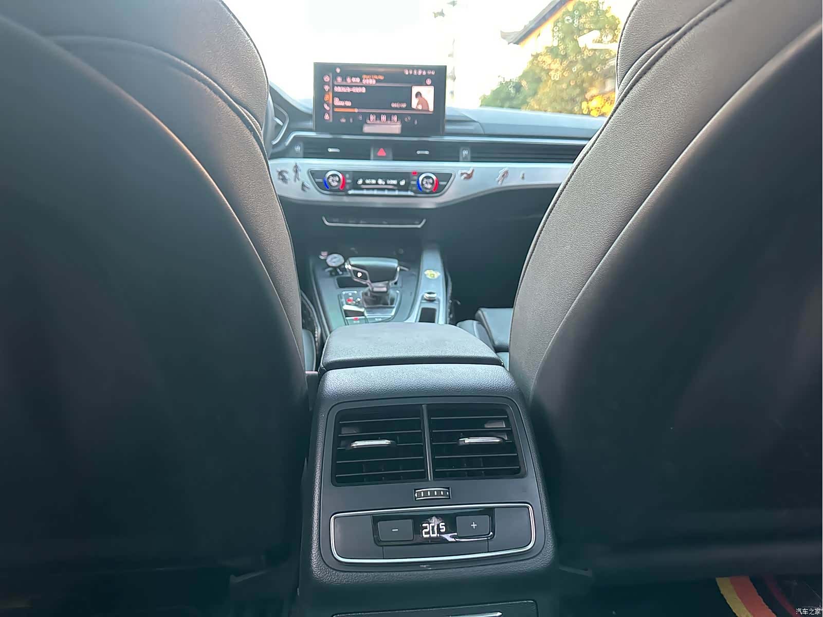Audi A4L, 2020 27