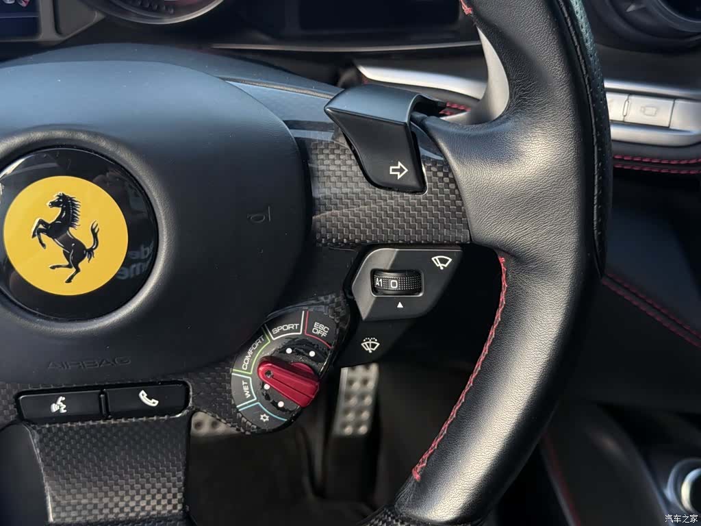 Ferrari GTC4Lus, 2019 25