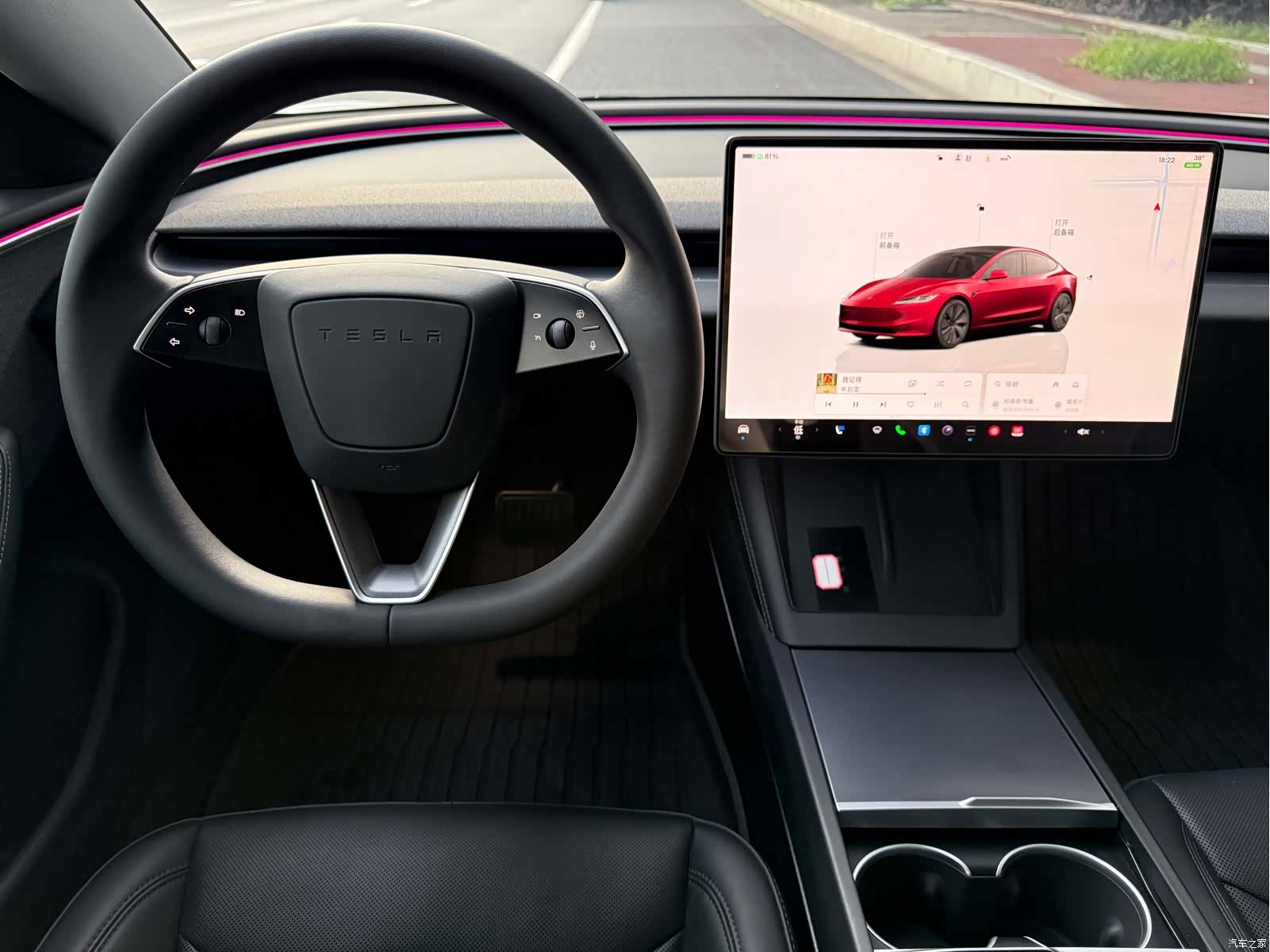 Tesla Model 3, 2024 14