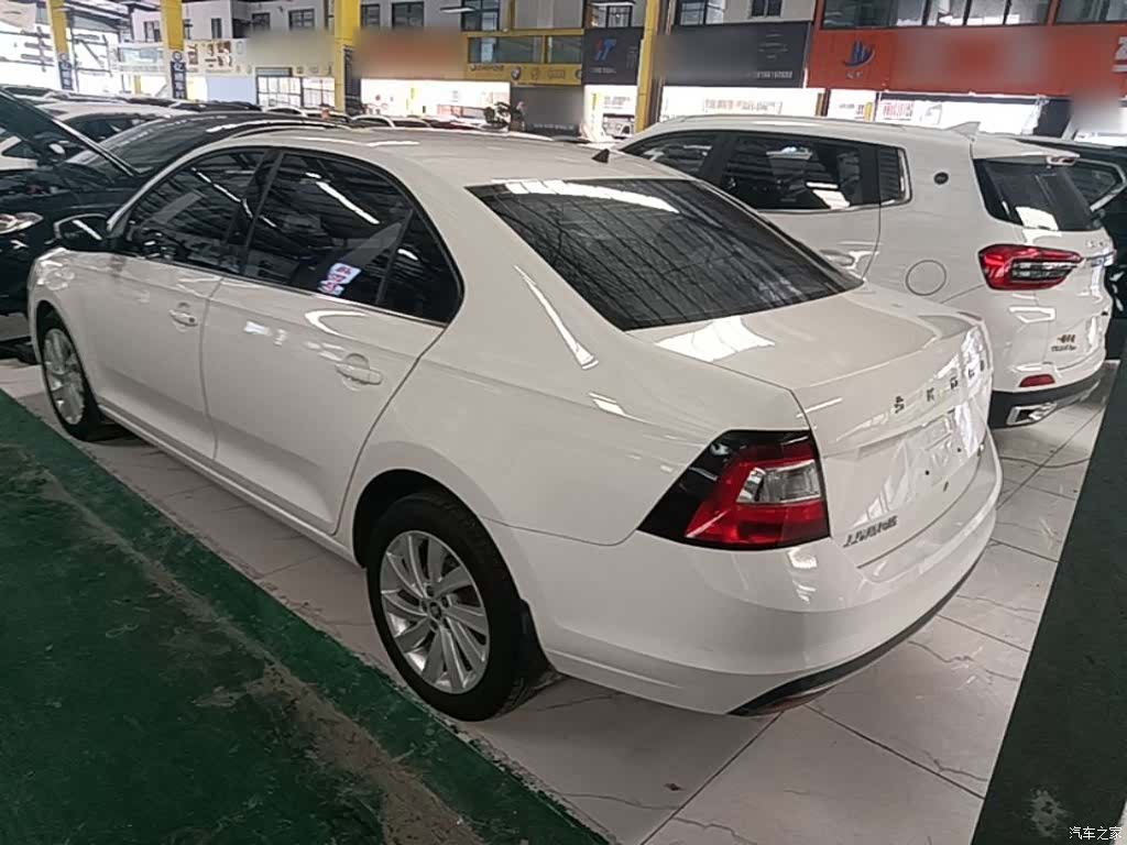Skoda Rapid, 2020 все фото
