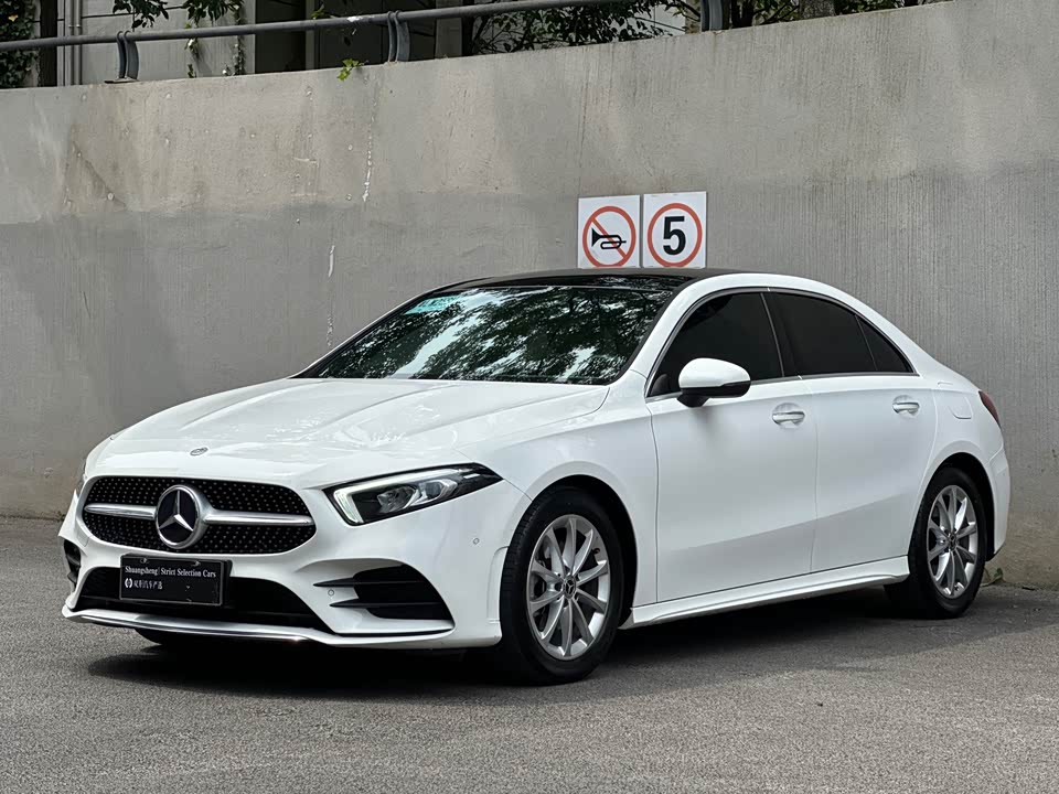 Mercedes-Benz Class A Mercedes-Benz Class A