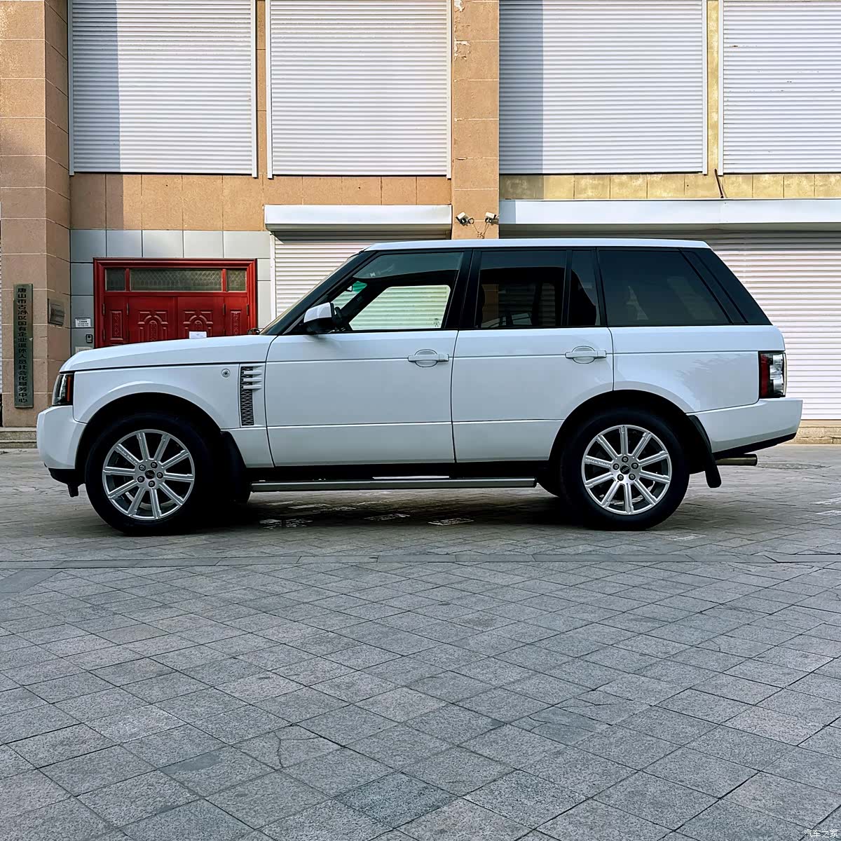 Land Rover Range Rover, 2012 7