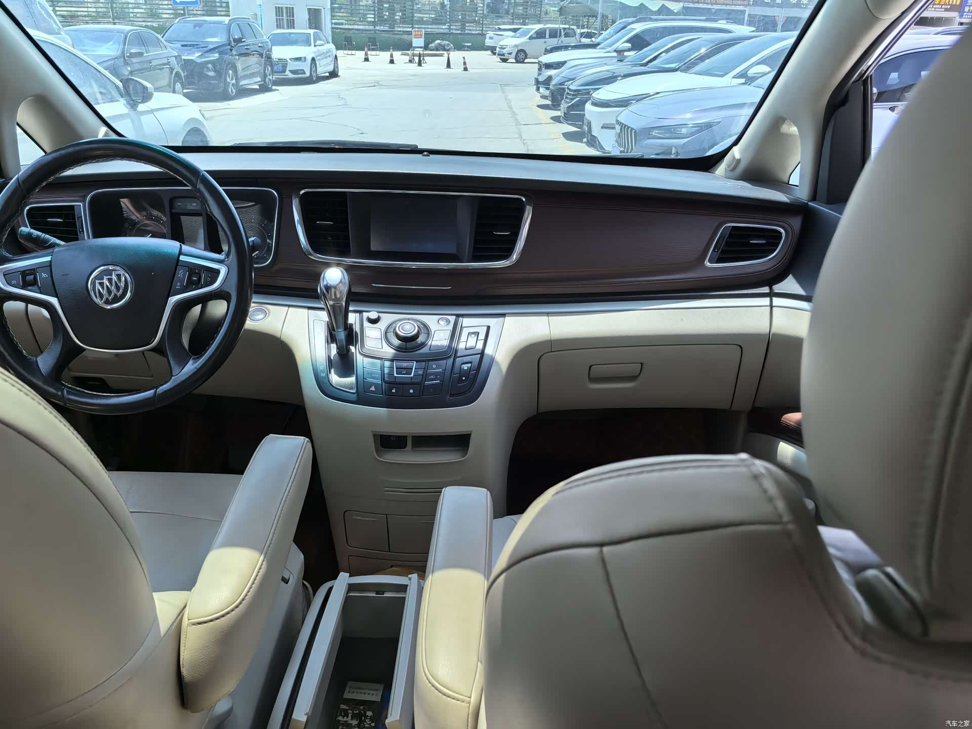 Buick GL8, 2018 11