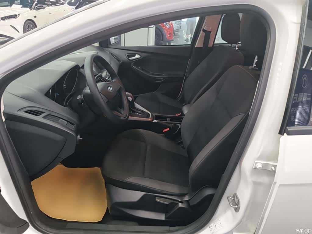 Ford Focus, 2017 15
