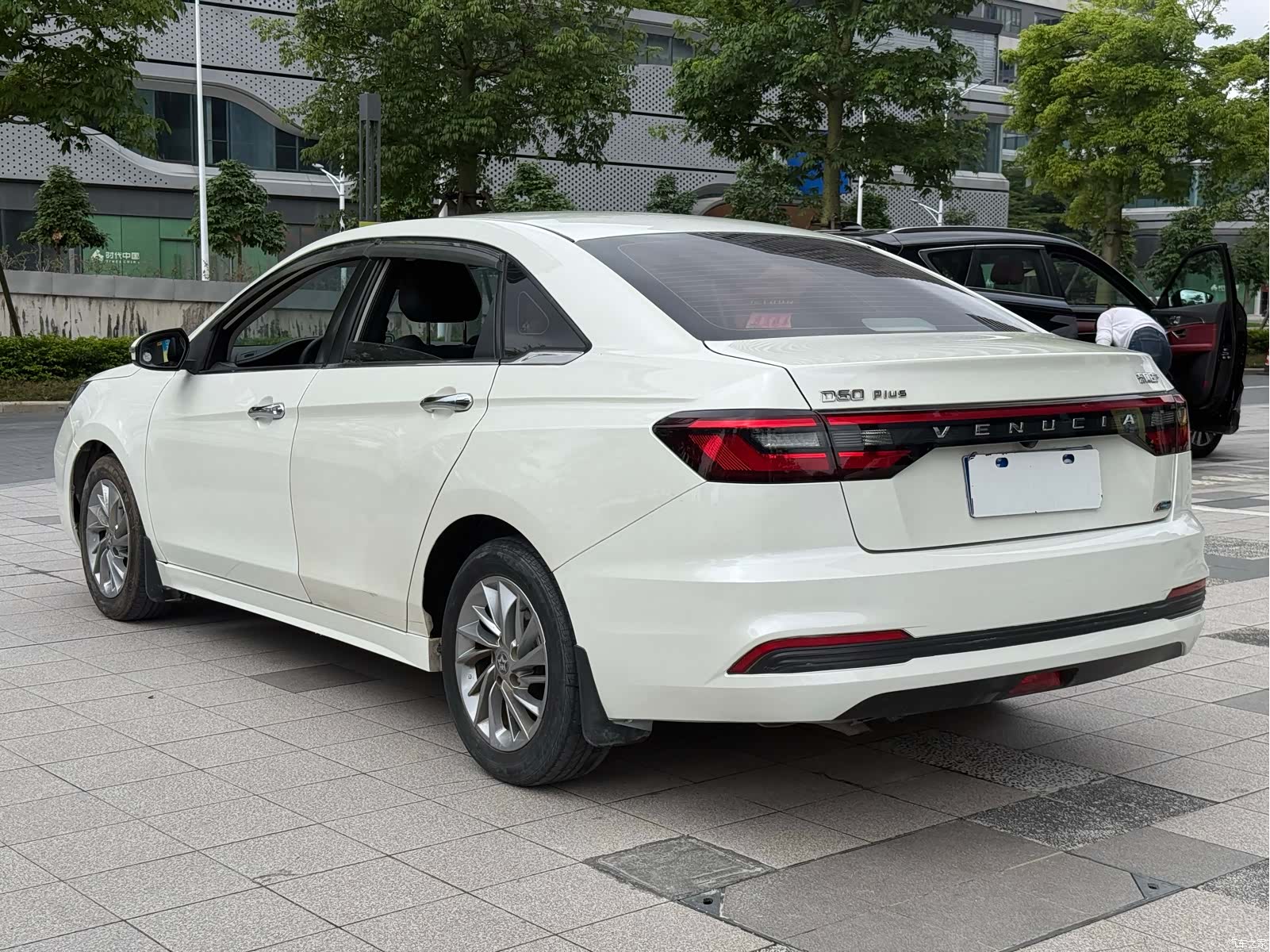 Nissan D60, 2021 6