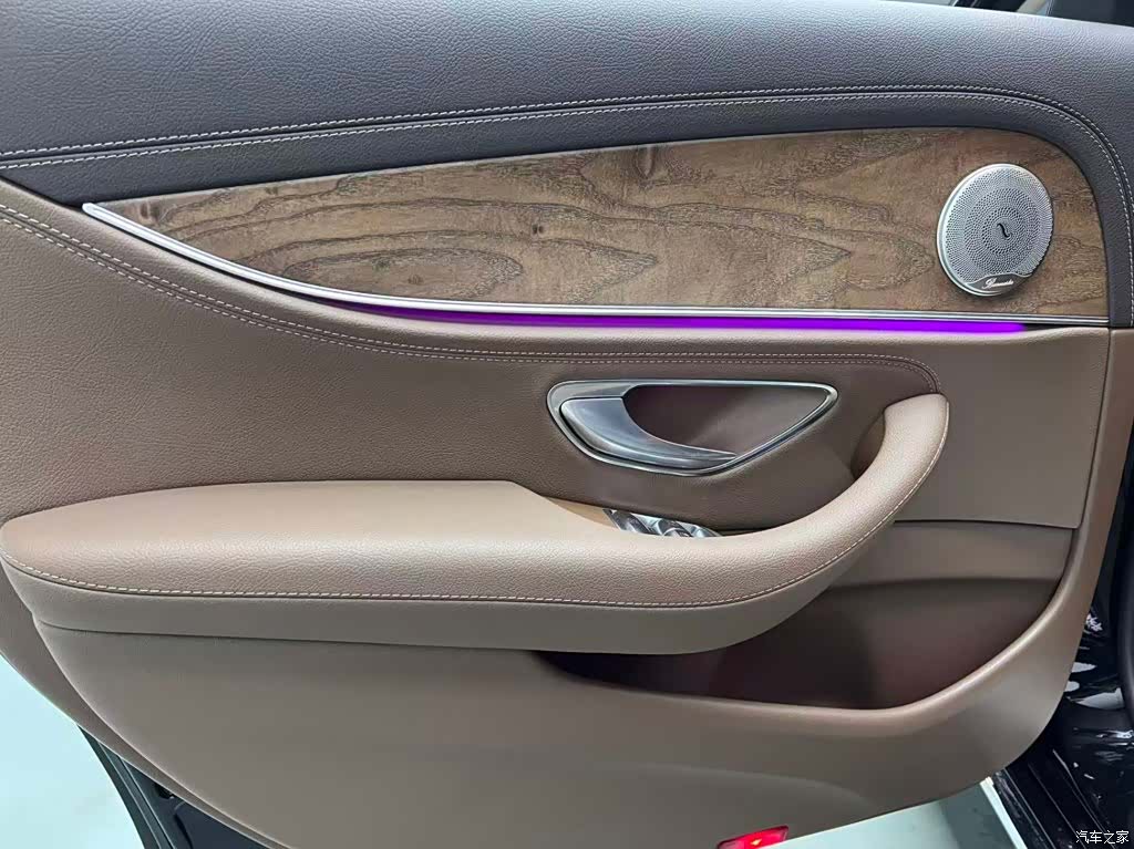 Mercedes-Benz E-Class, 2018 15