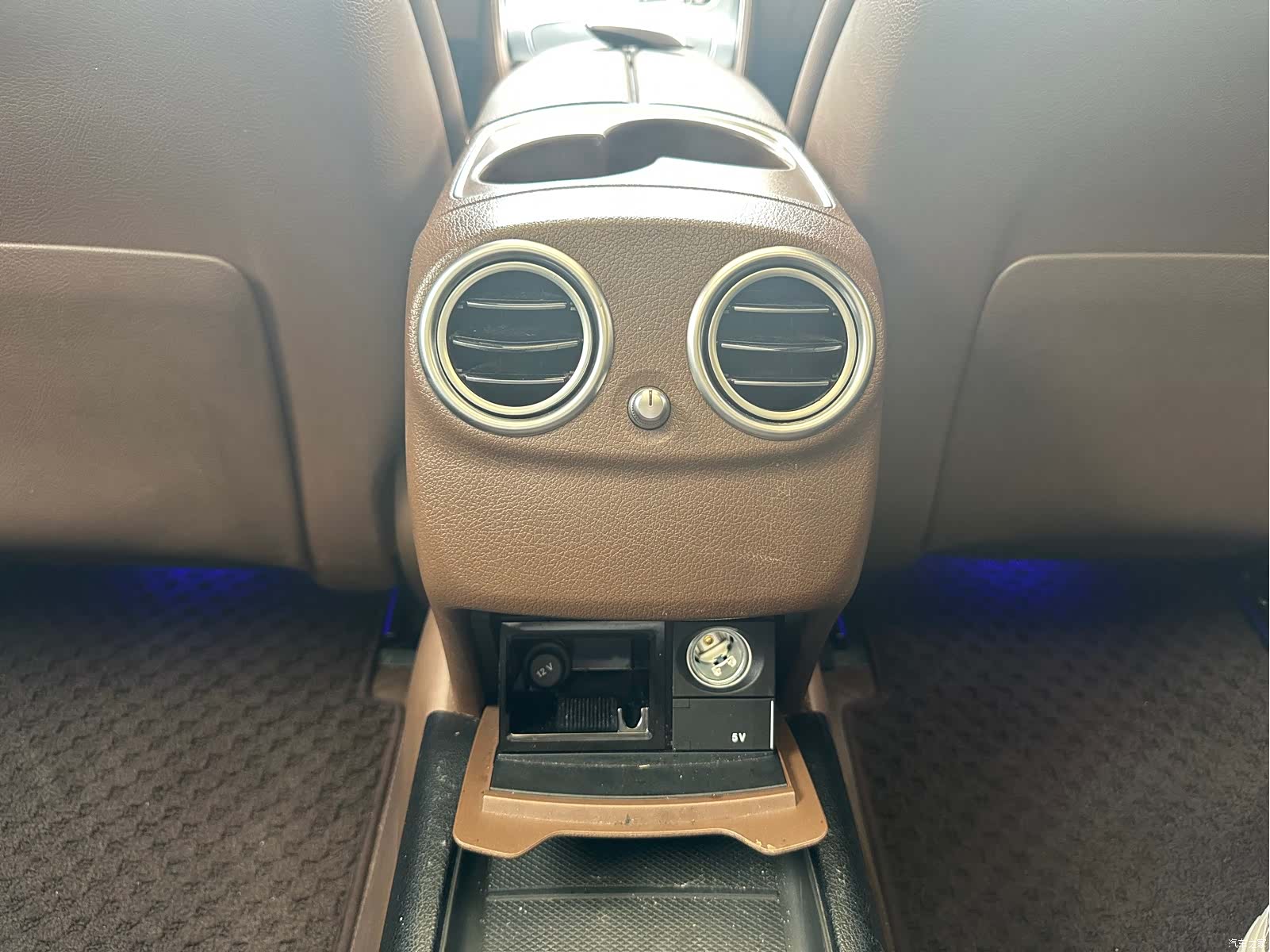 Mercedes-Benz E-Class, 2019 29