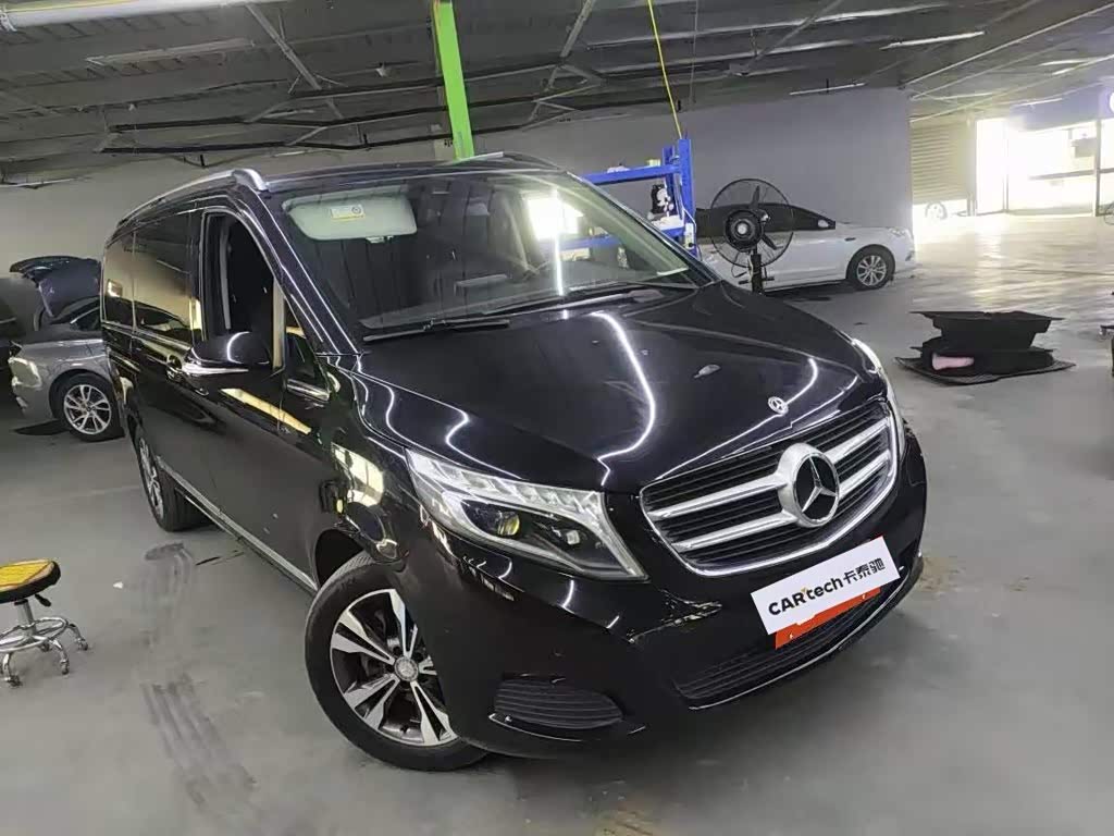 Mercedes-Benz V-Class