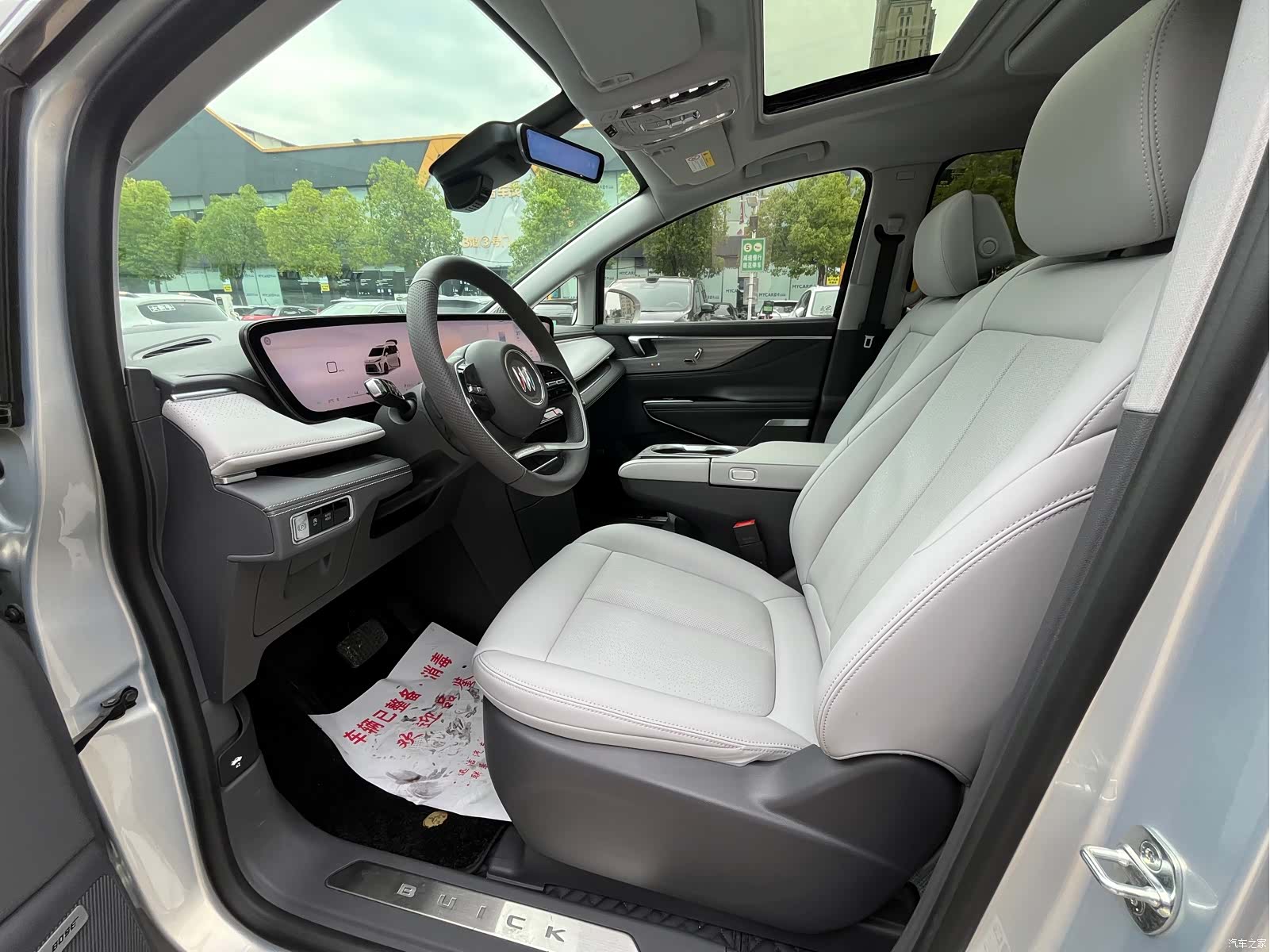 Buick GL8, 2025 9