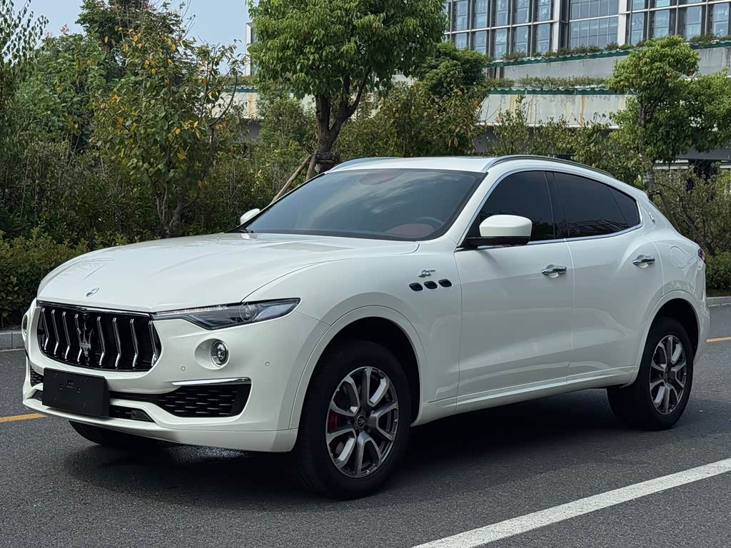 Maserati Levante 2023 2.0T GT