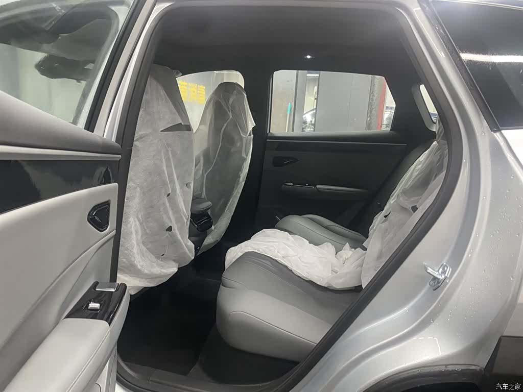 Geely Galaxy L7, 2025 6