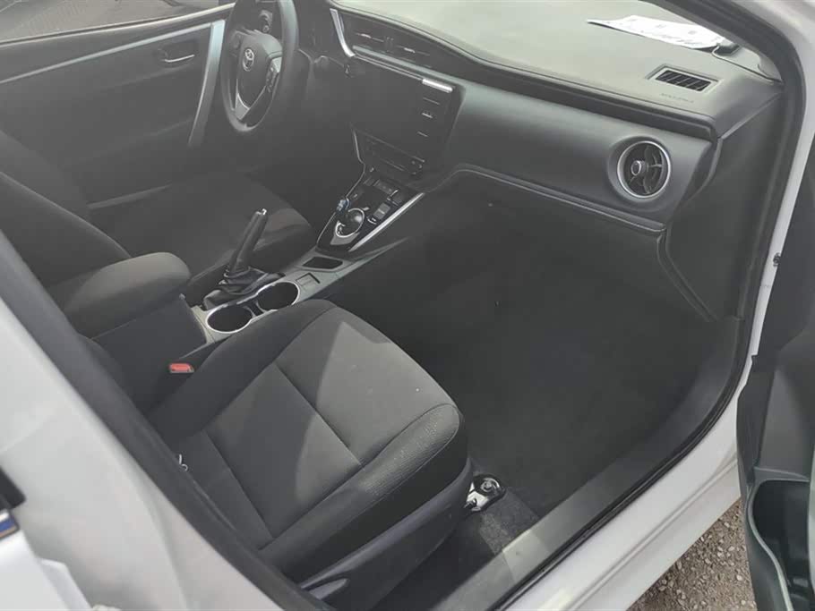 Toyota Corolla dual engine E+ Toyota Corolla dual engine E+