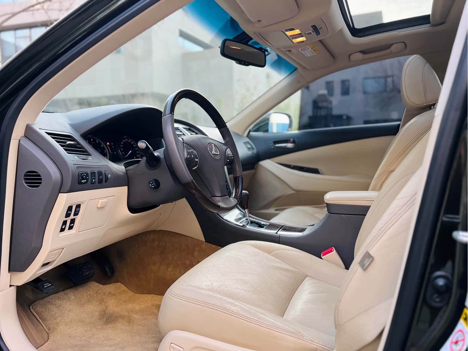 Lexus ES, 2010 все фото