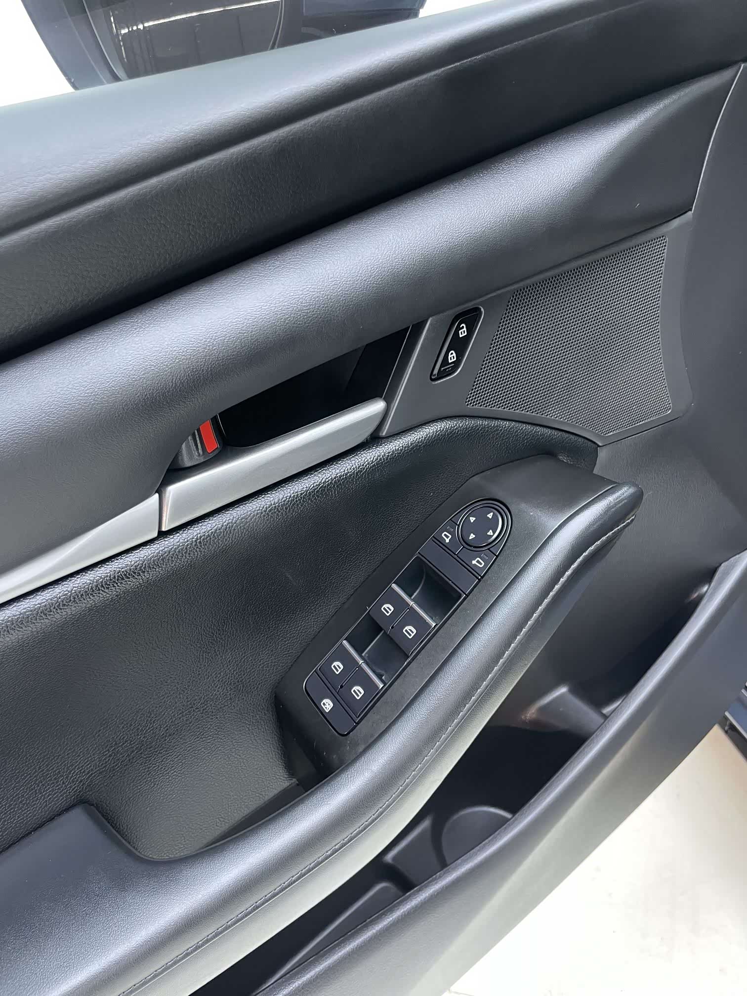 Mazda Mazda3, 2023 19