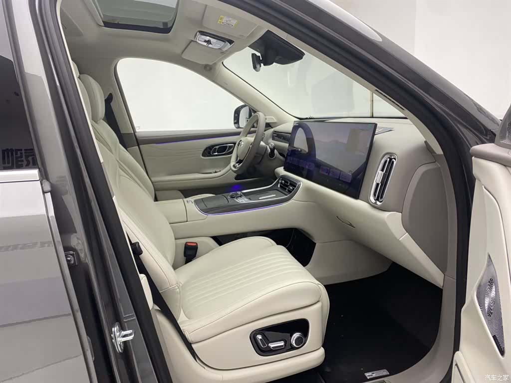 Geely M9, 1900 18
