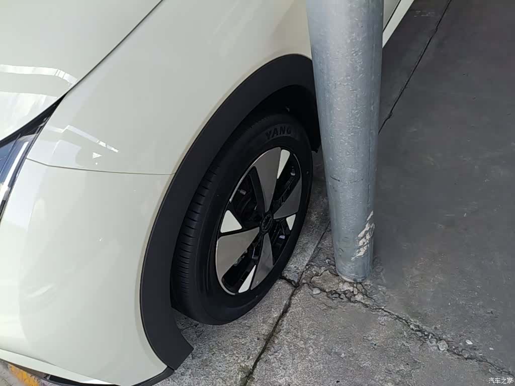 BYD Dolphin, 2023 23