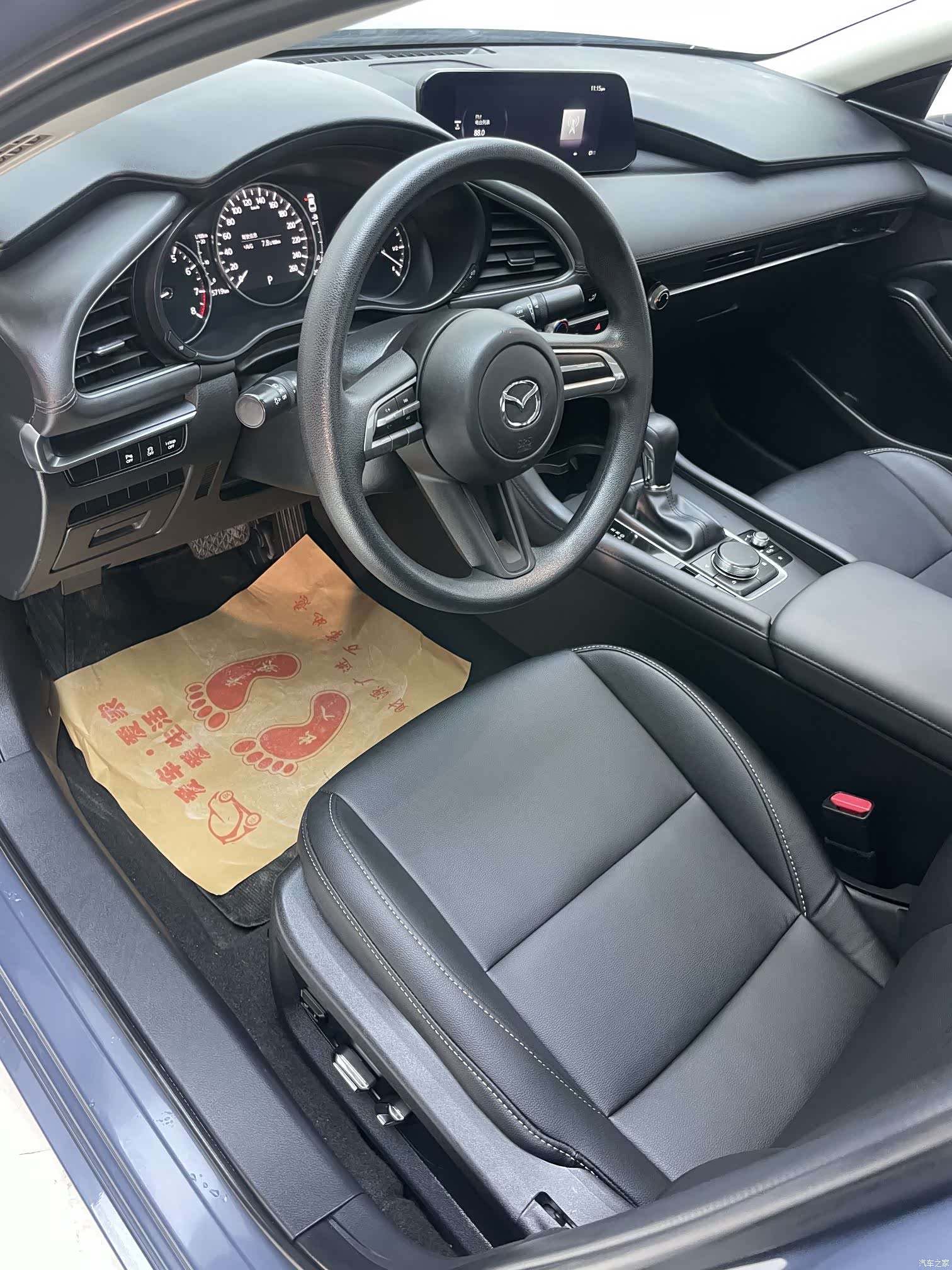 Mazda Mazda3, 2023 15