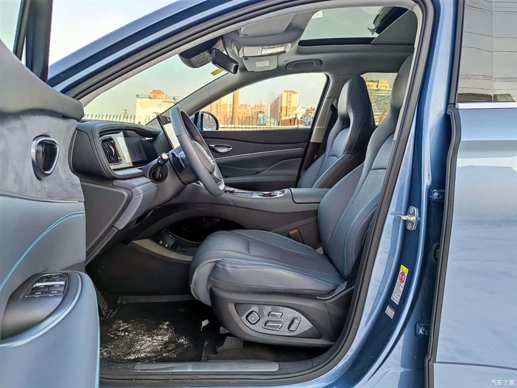 BYD HiAce, 2025 7