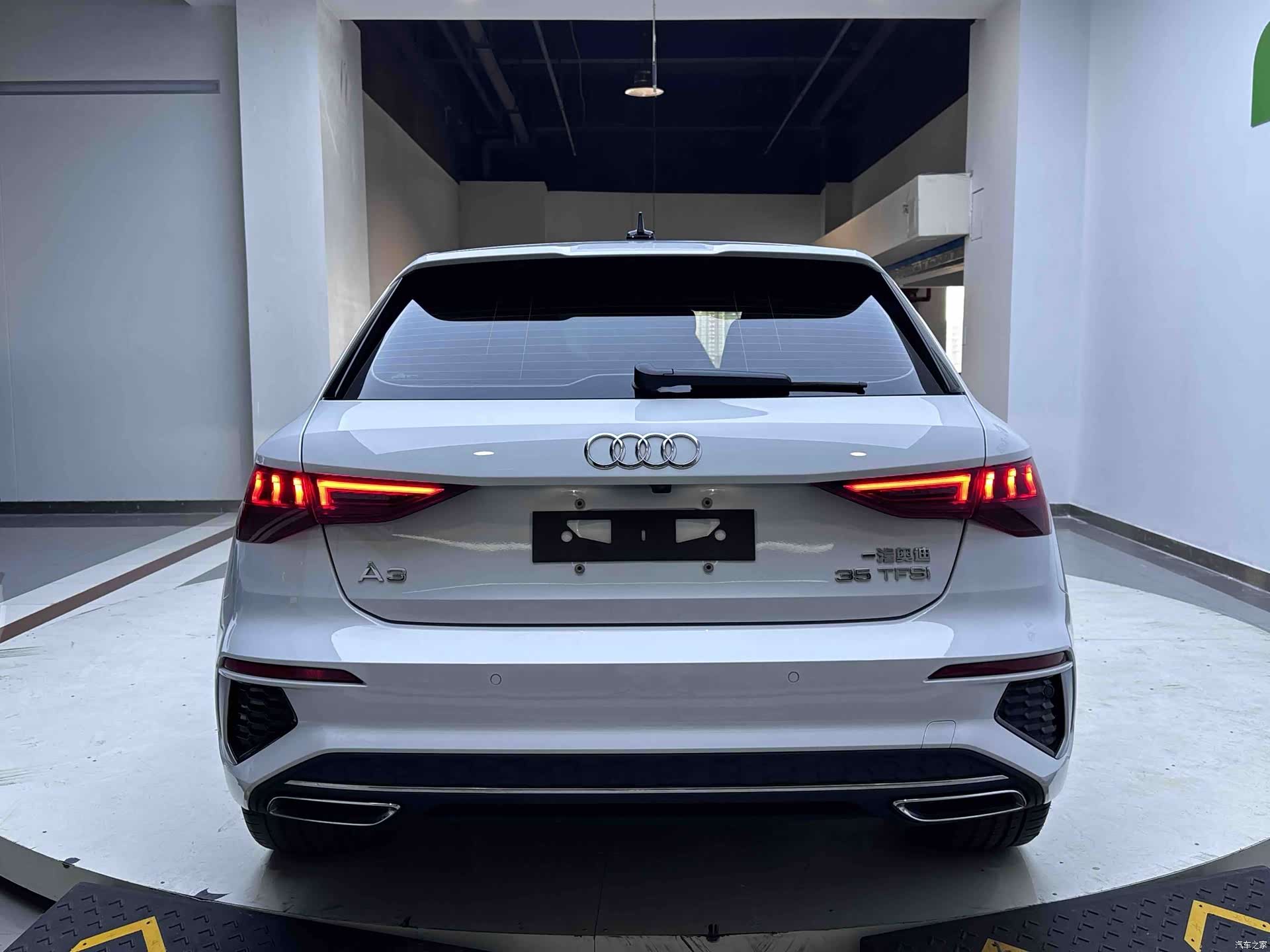 Audi A3, 2023 все фото