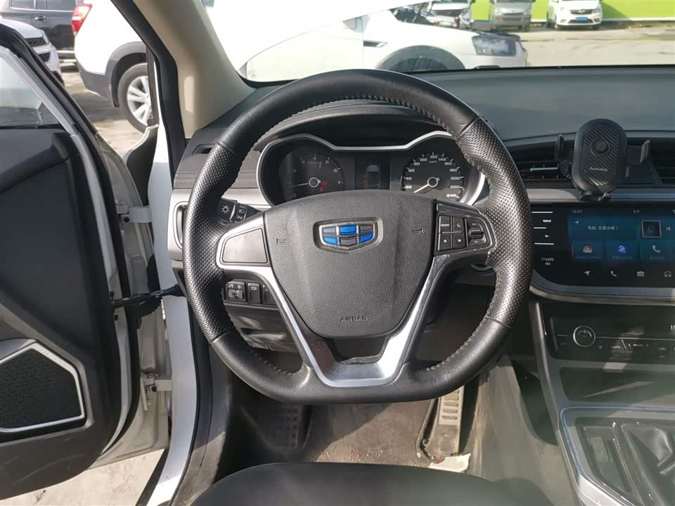 Geely Emgrand GS